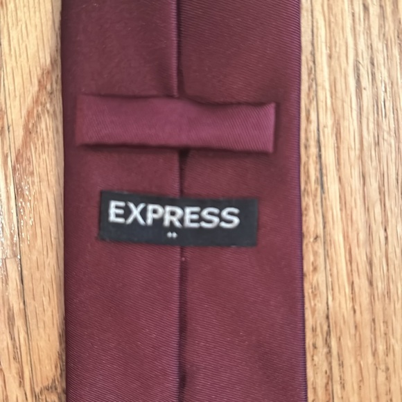 Express men’s tie maroon - Picture 2 of 2